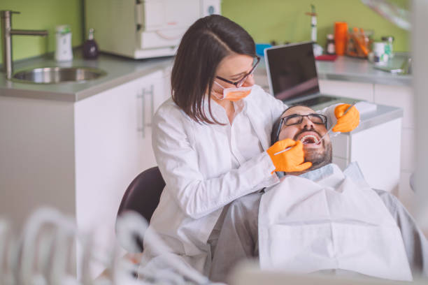 Best Emergency Tooth Extraction in Brookdale, CA